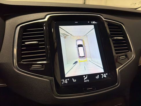 Used 2022 Volvo XC90 T6 Momentum w/ Advanced Package image 20