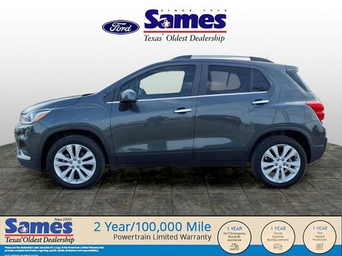 Used 2020 Chevrolet Trax Premier w/ LPO, Cargo Package AWD/4WD image 6