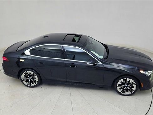Used 2026 BMW 530i image 78