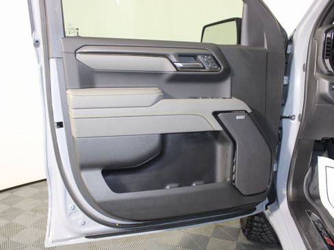 Used 2025 Chevrolet Silverado 1500 ZR2 w/ Technology Package image 20