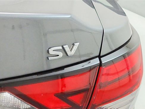 Used 2023 Nissan Sentra SV FWD image 17