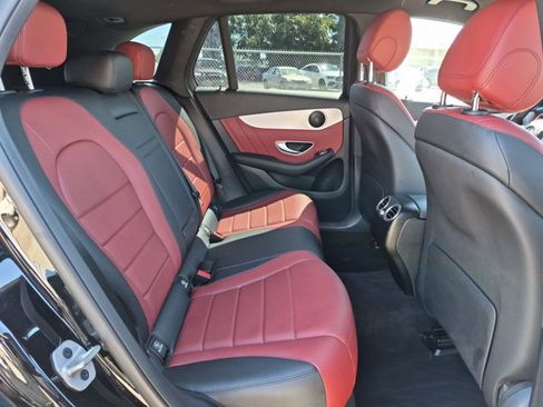Used 2022 Mercedes-Benz GLC 300 image 19