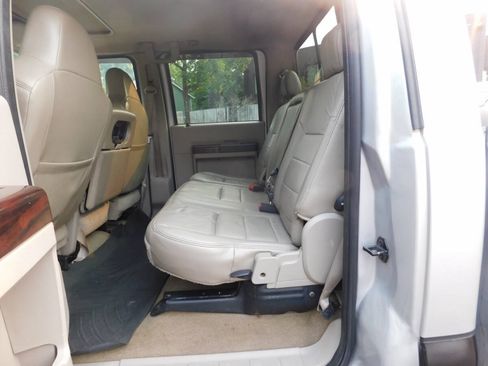 Used 2008 Ford F350 Lariat AWD/4WD image 5