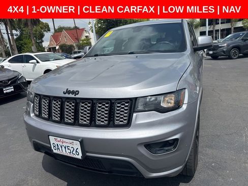 Used 2018 Jeep Grand Cherokee Altitude AWD/4WD image 14