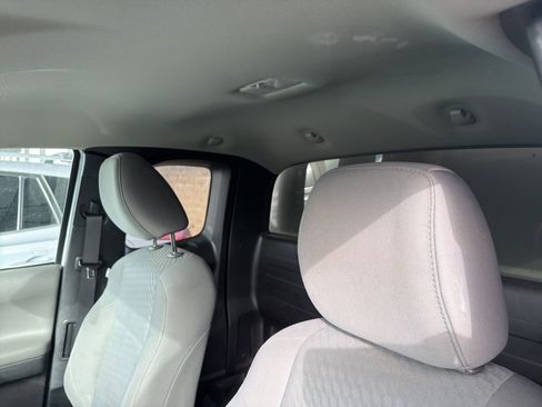 Certified 2022 Toyota Tacoma SR image 8