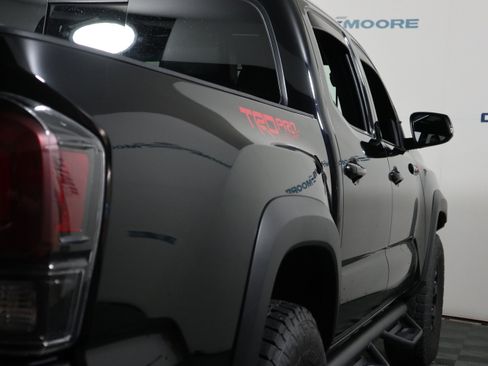 Used 2019 Toyota Tacoma TRD Pro AWD/4WD image 5
