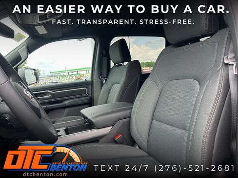 New 2026 RAM 1500 4x4 Crew Cab image 9