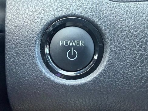 Used 2025 Toyota Camry SE FWD image 21