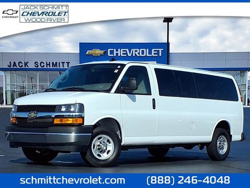 Used 2024 Chevrolet Express 3500 LT w/ LT Preferred Equipment Group image 1