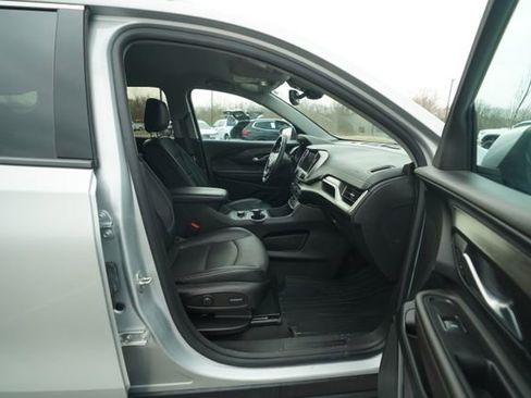 Used 2022 GMC Terrain SLT image 20