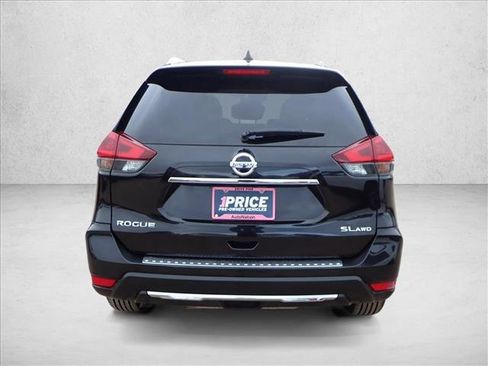 Used 2018 Nissan Rogue SL w/ Premium Package image 3