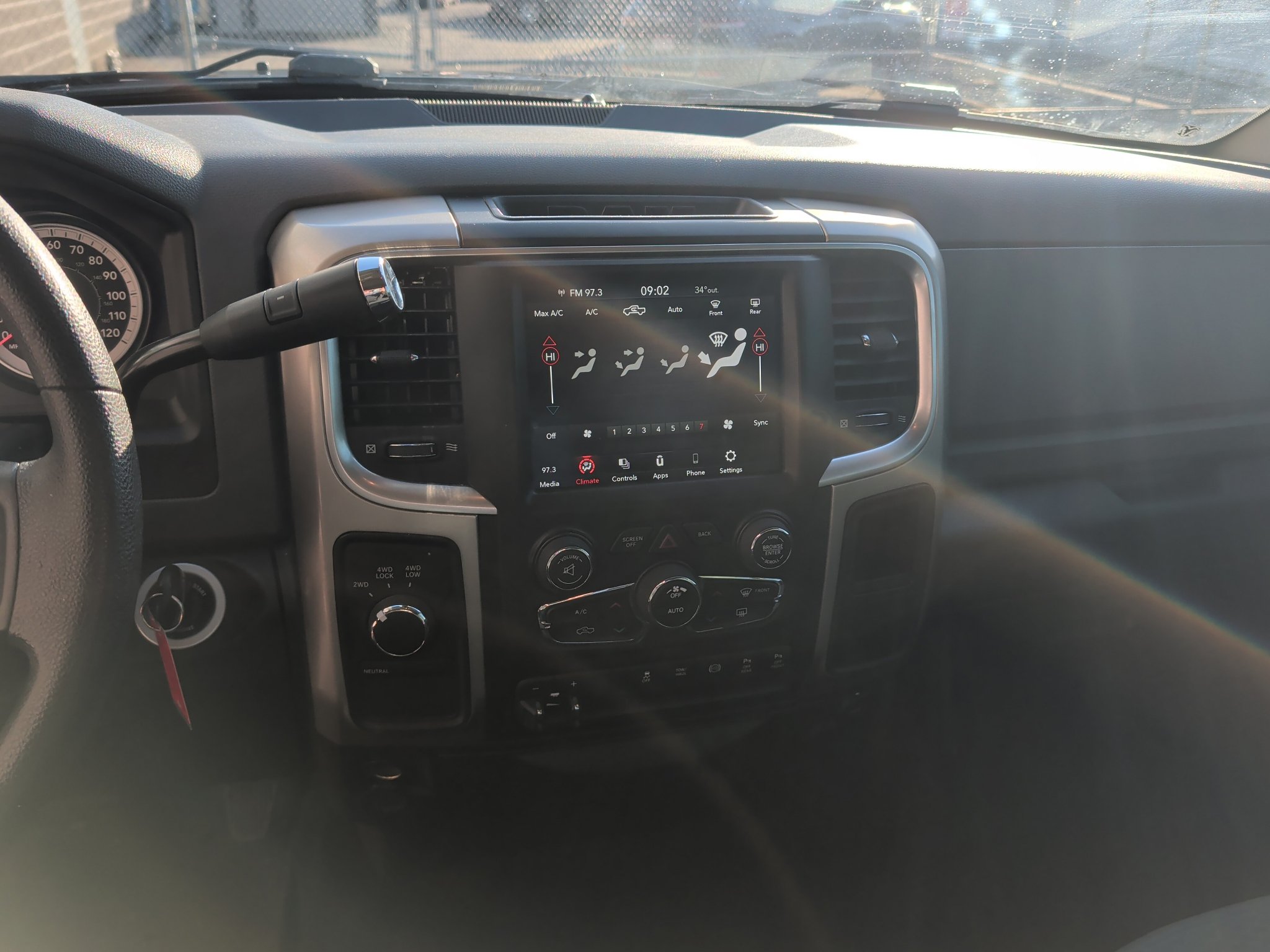 Used 2018 RAM 3500 SLT w/ Cold Weather Group AWD/4WD image 12
