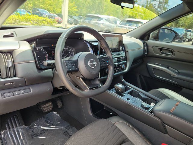 Used 2025 Nissan Pathfinder Rock Creek AWD/4WD image 17