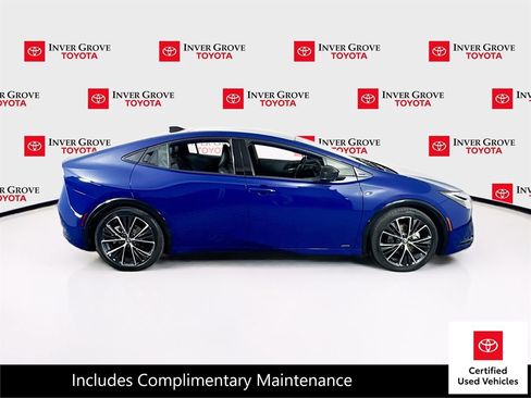 Certified 2025 Toyota Prius XLE AWD/4WD image 4