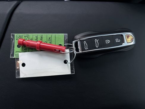 New 2026 Porsche Taycan GTS image 23