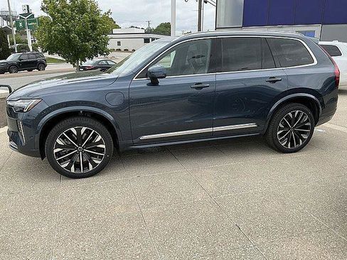 New 2026 Volvo XC90 T8 Ultra w/ Lounge Package AWD/4WD image 11
