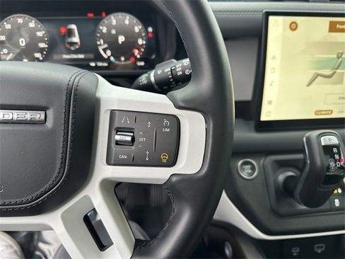 Used 2023 Land Rover Defender 130 First Edition image 28