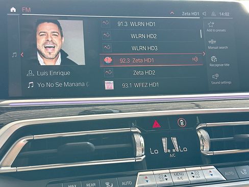 Used 2022 BMW X7 xDrive40i w/ M Sport Package image 15