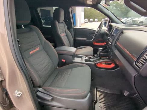 Used 2023 Nissan Frontier PRO-4X w/ Technology Package image 27