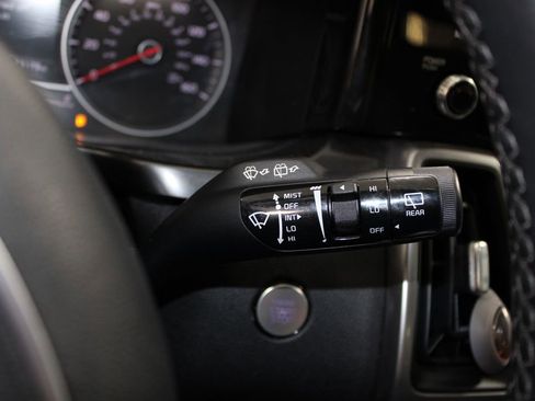 Used 2023 Kia Sorento S w/ Panoramic Sunroof Package image 24