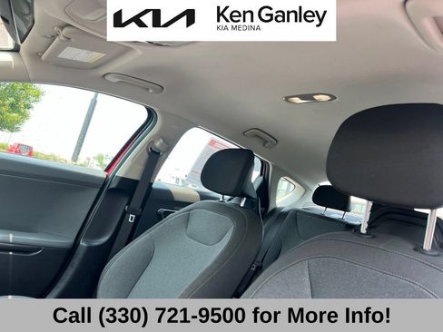 Certified 2025 Kia K4 FWD image 38