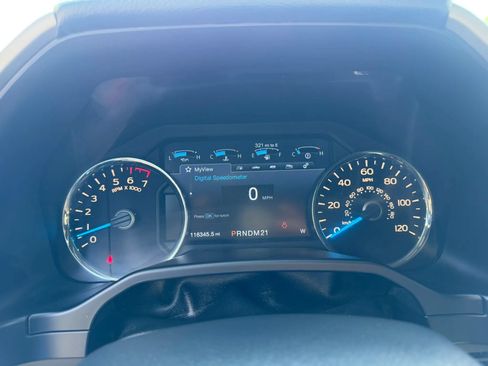 Used 2016 Ford F150 Lariat w/ Equipment Group 502A Luxury AWD/4WD image 29