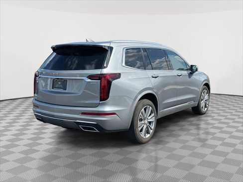 Certified 2025 Cadillac XT6 Premium Luxury AWD/4WD image 7