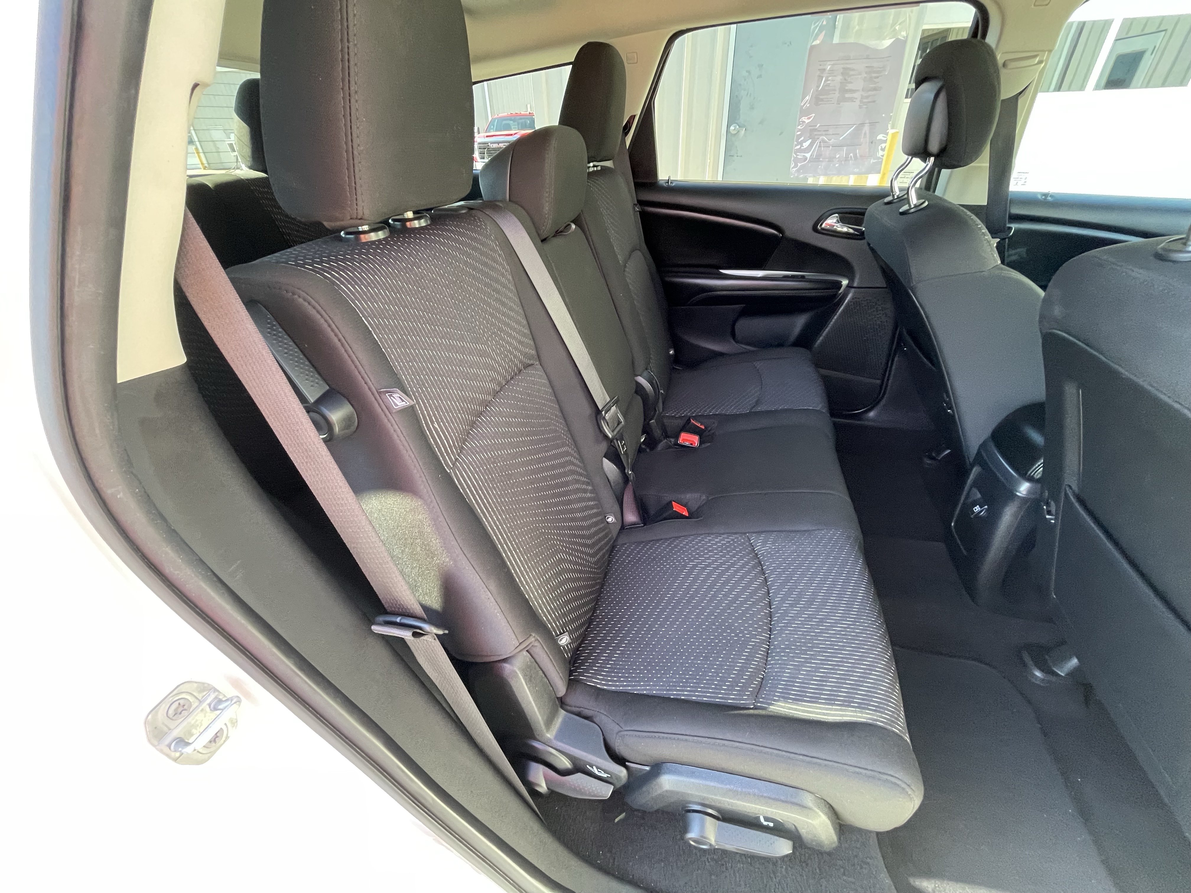 Used 2020 Dodge Journey SE w/ SE Popular Equipment Group FWD image 15