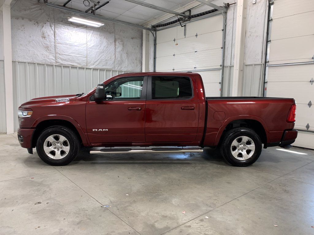 Used 2025 RAM 1500 Big Horn AWD/4WD image 4
