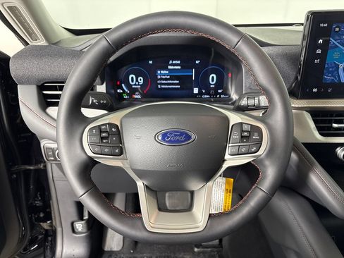 New 2026 Ford Explorer Active w/ Active Comfort Package RWD image 17