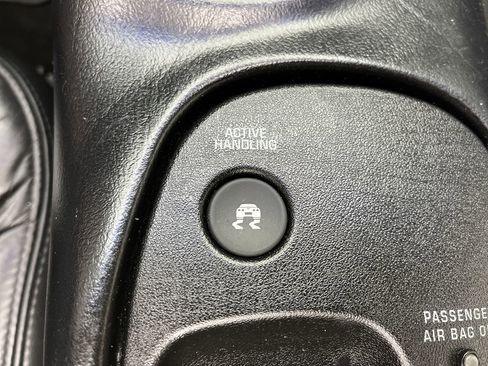 Used 2001 Chevrolet Corvette Convertible w/ Preferred Equipment Group2 image 14