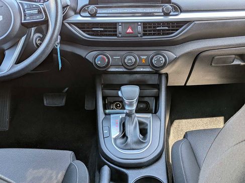 Used 2024 Kia Forte LXS FWD image 12