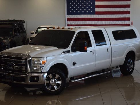 Used 2011 Ford F250 Lariat w/ Lariat Interior Pkg RWD image 13