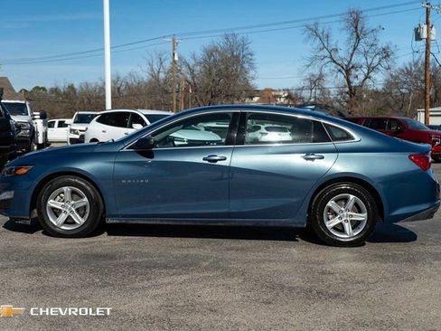 Used 2024 Chevrolet Malibu LT image 10