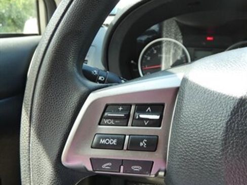 Used 2014 Subaru Crosstrek 2.0i Premium image 24