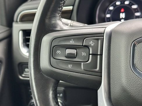 Used 2022 GMC Yukon XL SLE image 18