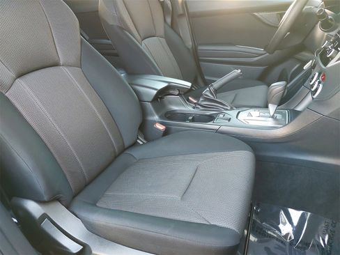 Used 2023 Subaru Crosstrek 2.0i image 10