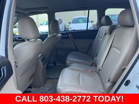 Used 2010 Toyota Highlander Limited AWD/4WD image 12