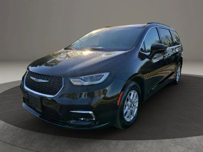 Used 2022 Chrysler Pacifica Touring-L
