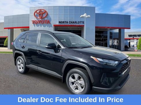 Used 2025 Toyota RAV4 XLE w/ Convenience Package FWD image 1