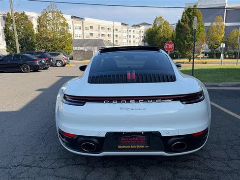 Used 2020 Porsche 911 Carrera image 11