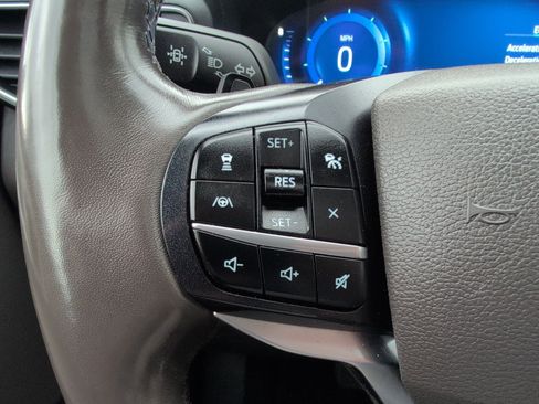 Used 2020 Ford Explorer Platinum AWD/4WD image 18