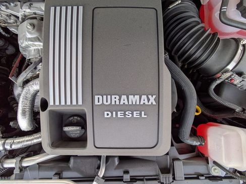 New 2025 Chevrolet Silverado 1500 LTZ w/ LTZ Convenience Package II image 32