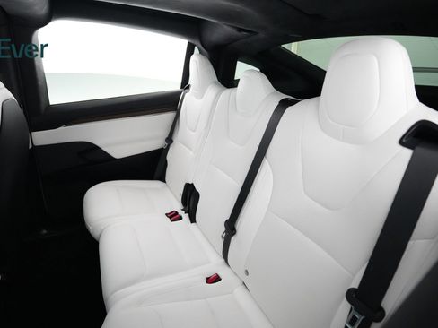 Used 2023 Tesla Model X AWD/4WD image 24