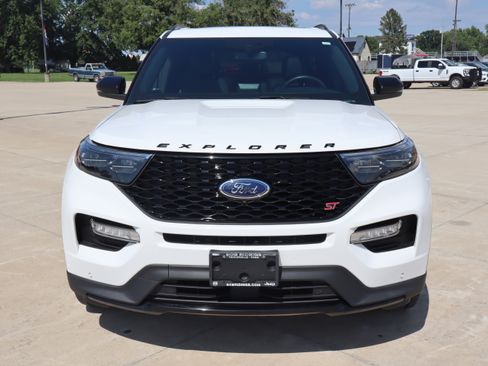 Used 2022 Ford Explorer ST w/ Equipment Group 401A AWD/4WD image 3