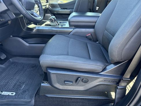 Used 2022 Ford F150 XLT w/ Equipment Group 302A High image 9