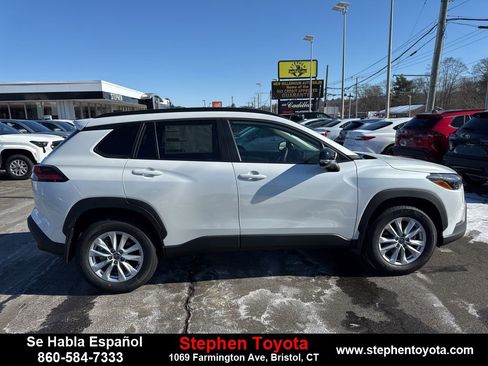 New 2026 Toyota Corolla Cross LE image 8