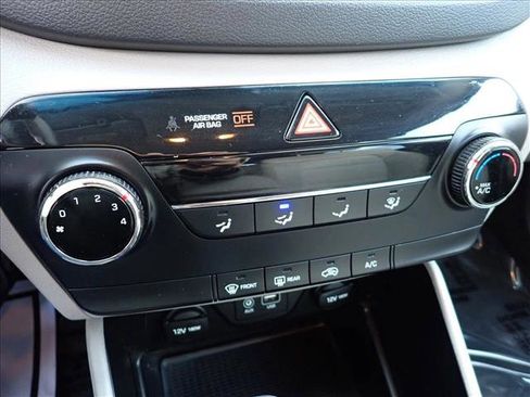 Used 2016 Hyundai Tucson SE w/ Option Group 02 image 19