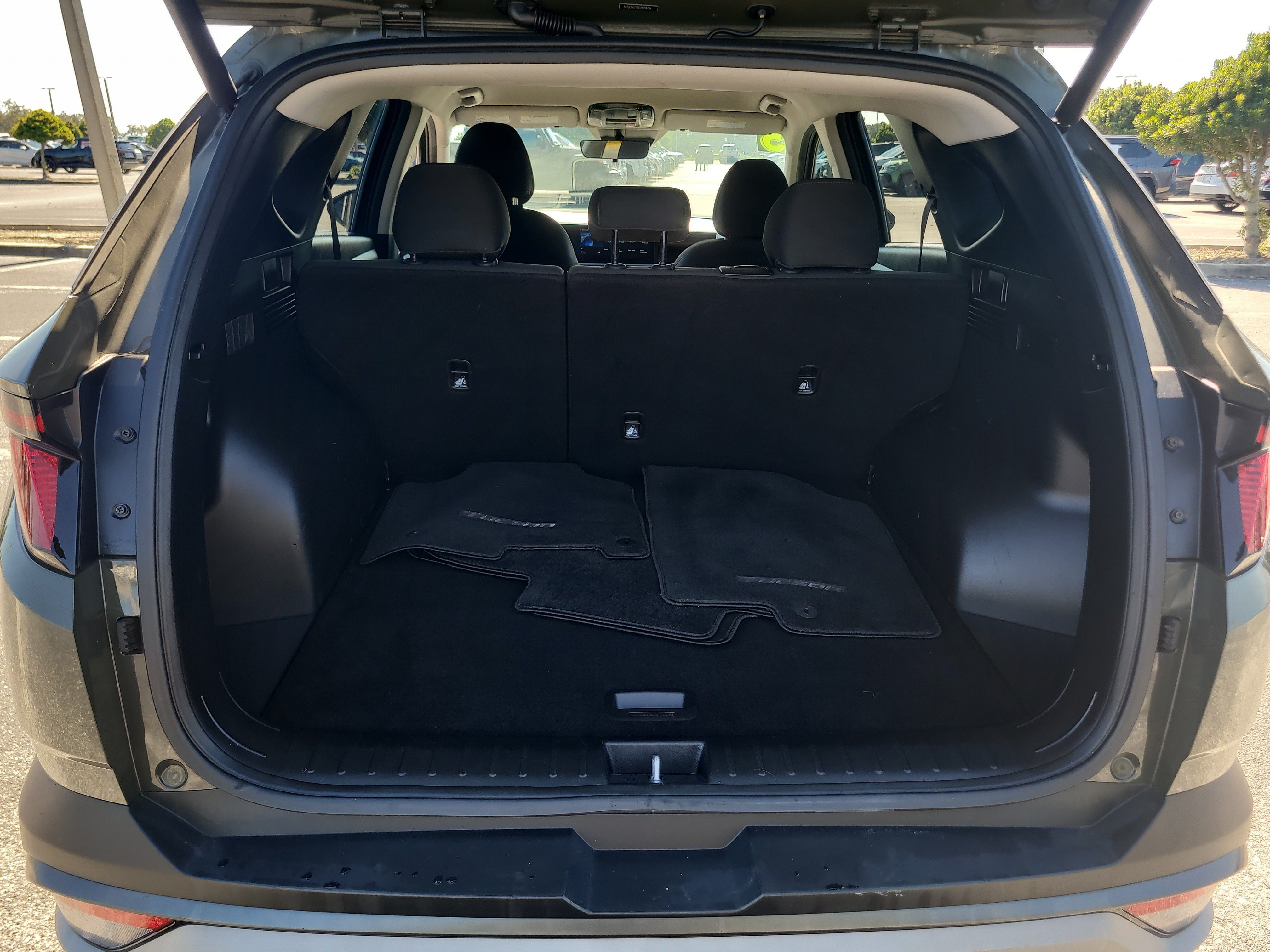 Used 2025 Hyundai Tucson SEL FWD image 11
