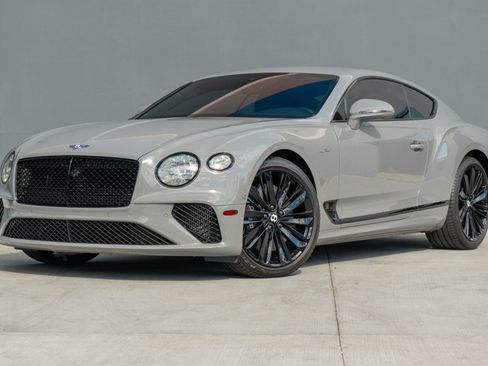 Used 2022 Bentley Continental GT Speed image 3